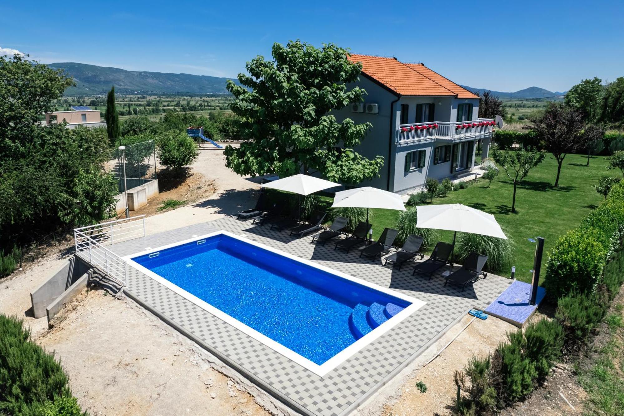 Villa Matko - Family Destination Zmijavci Екстер'єр фото