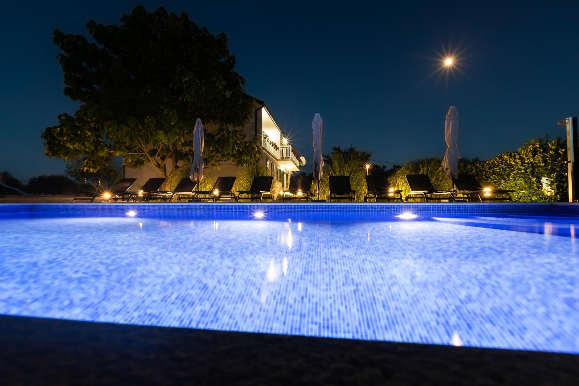 Villa Matko - Family Destination Zmijavci Екстер'єр фото